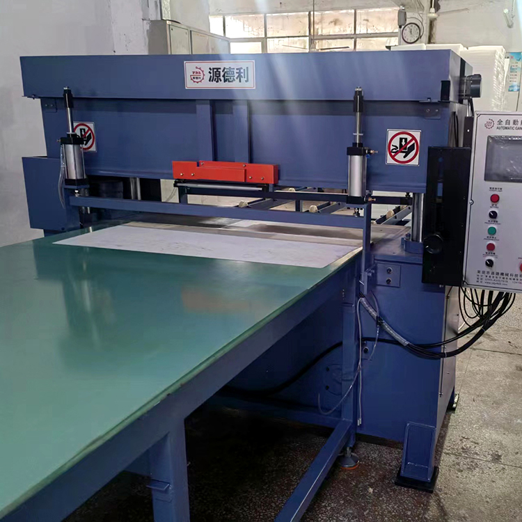 Emma automatic cutting machine name cutting machine station operation double button punching force 60-100