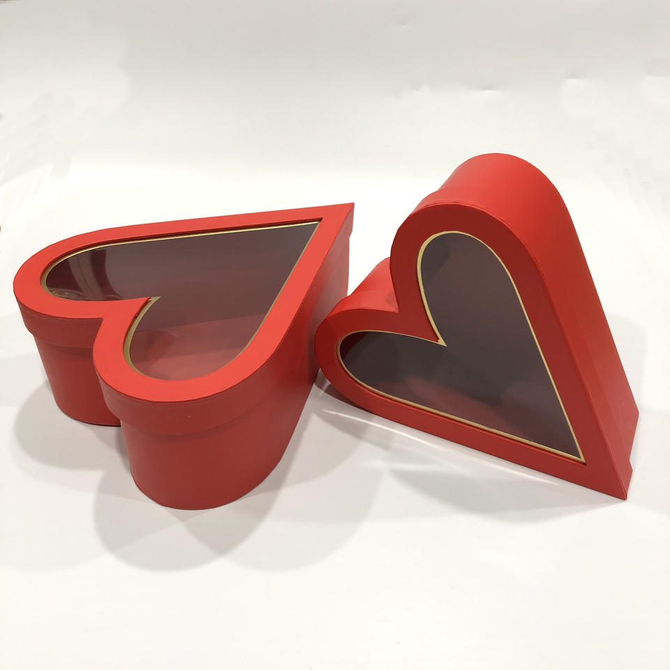 Love box product characteristics: sturdy, fade resistant, hanging form, decoration process simulation process