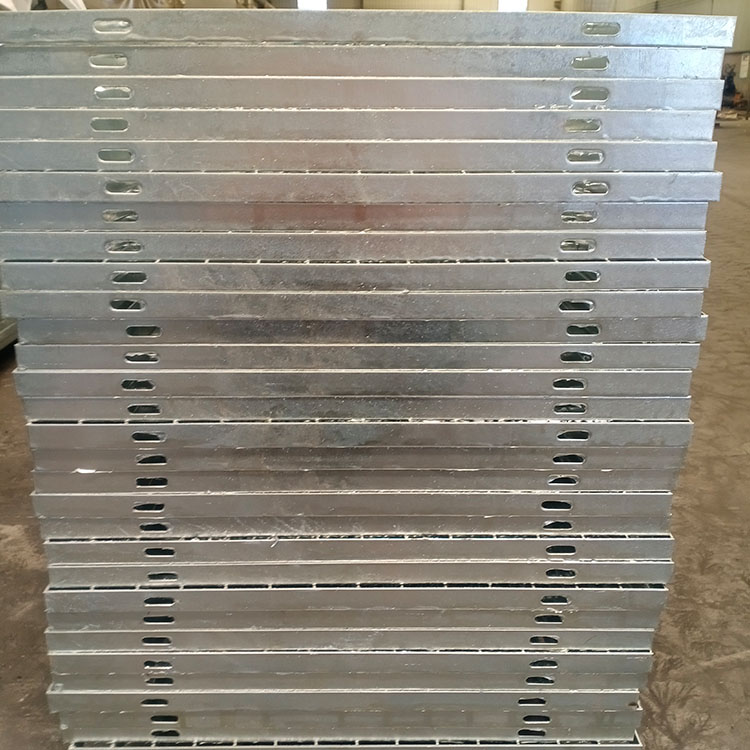 Hot dip galvanized steel grating plate platform load 2000, compressive strength 2000 MPa, hole spacing 30mm