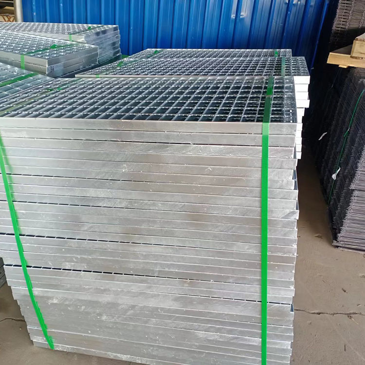 Hot dip galvanized steel grating plate platform load 2000, compressive strength 2000 MPa, hole spacing 30mm